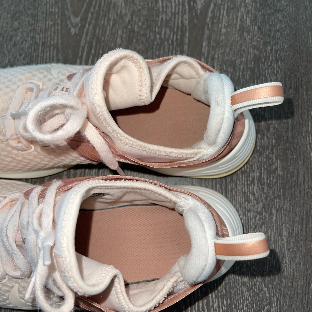 Shoes - Picture 3 of 6